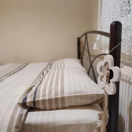 And Cosy * لاريسا